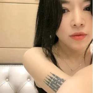 艺术小雅：大罩杯美腿主播，直播视频大小惊人达10.2G！