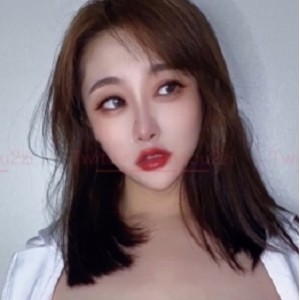 定服装装，展现高颜值和独特魅力！