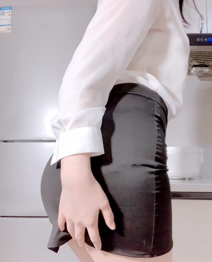 合集收藏飘零&月月酱49.7g视频大放送！补百度ED2K下载，词甜皮质绑带惊喜加持