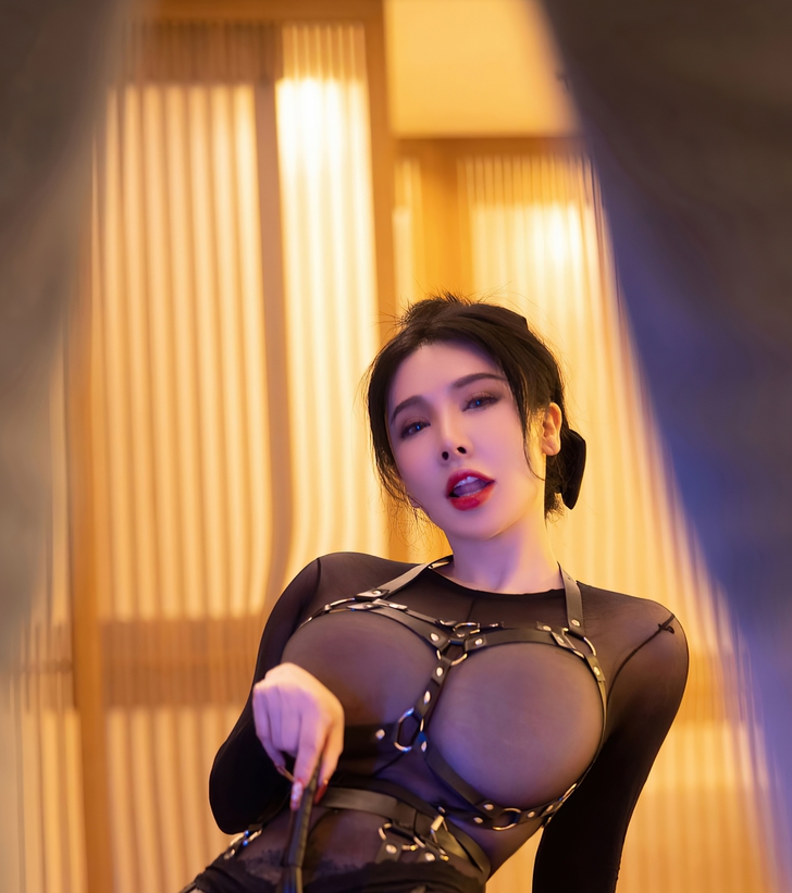 边缘名媛潘娇娇尺度全开5.8g视频收藏百度