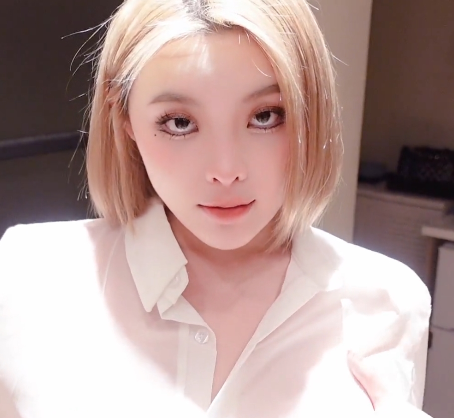 台湾美臀推特网红黄kitty2002102魅惑诱人大合集415V+49G百度盘下载