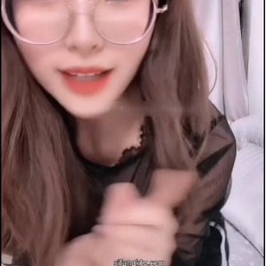 异域风情美貌女神炸糕：6V924M视频大放异彩