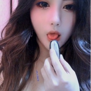 金鑫蔓笙：雪白前车大灯视频大礼包，1.98G土豪享宴