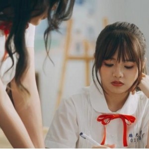 《微笑狗头：七夕物语》-青春时代的黑鬼自拍，勇闯下水道，观看精彩大片