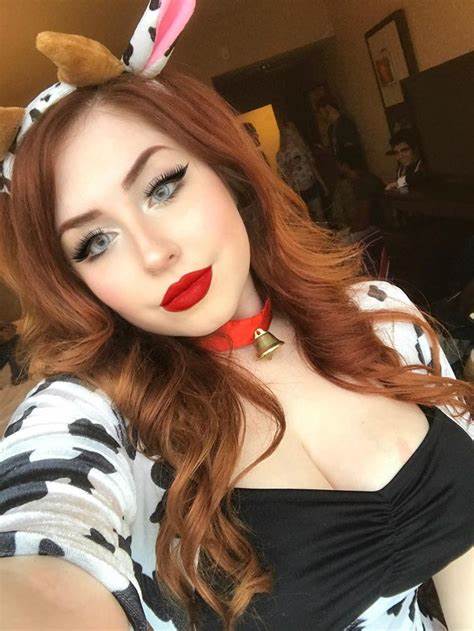 JulietteMichele：F罩杯姐姐的压迫感COS合集，8.9G视频观看值得