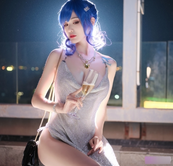 一米八大梨子-上千图集-附赠3个视频