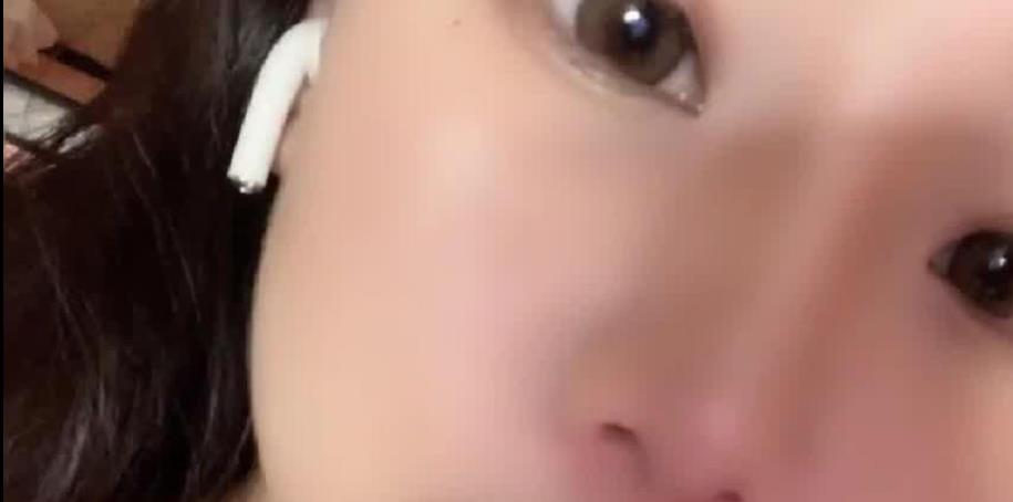 重磅女神优柔私人定制1.1G视频大片