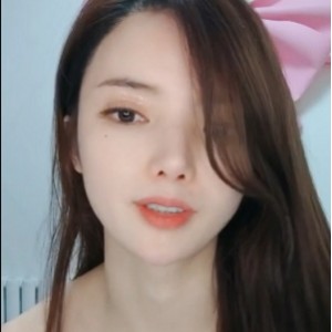 顶级绿播女神无虞逆天颜值热舞闪现狂玩视频4.38G百度盘