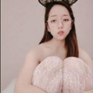 闺蜜俩用巨棍互C玩X双方下手都挺狠1V-556M