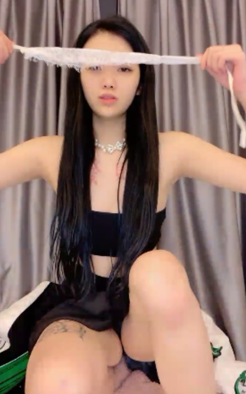 超白超粉超赞半糖诺宝身材家里百度盘-美白粉底液,适合家庭使用