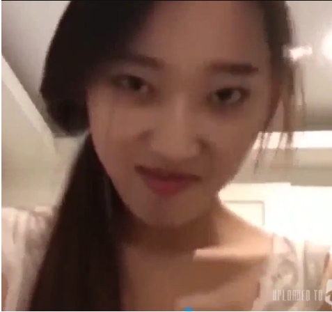 韩式情侣自拍妹子对白走后门