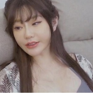 夏夜麻瓜豆豆传媒:沈娜娜的顶梁柱