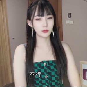 精选心机婊：当啦啦队长主动求经理，中途退出内释潜规则