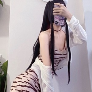 精选网红兔兔酱作品小合集：青春靓丽的大长腿网红，视频照片大小全都有！