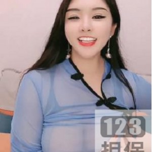 卡戴珊10.3-4性感直播：享受身材熊天然下垂的2V资源