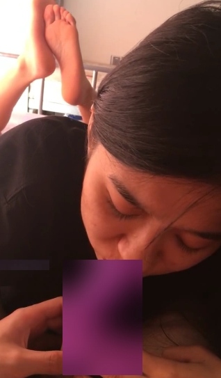 稀缺资源虎牙宅男圈私传高端雌性狗子龚倩莹真实事件有尺度绝版合集[6v-782M]