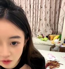 美女放飞自我的擦逼呻吟视频