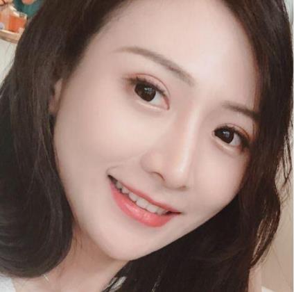 精选美女与男友噼里啪啦被散播的视频作品
