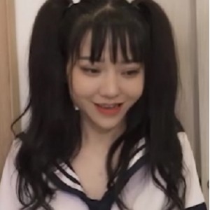 女高中生的秘密1V视频