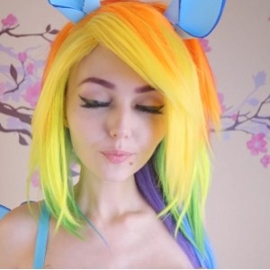 MH彩虹小马购入视频，身材Nice，百度盘野马，虎牙有鱼er，国色天香，马叉虫弯腰翘臀！