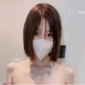 anbaby網紅女神私拍紫薇打粑粑，萬人追蹤！