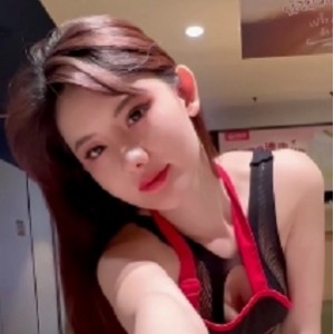 《阿朱老师五月上热搜作品》：海底捞图书馆226P7V1.63G