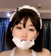 沉沦小姐姐有趣围裙扭腰摆臀翘起pp扒开