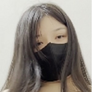 超性感大罩杯女友揉馒头、打扫卫生、身体发热、玩穴！转载+搬运+百度盘！