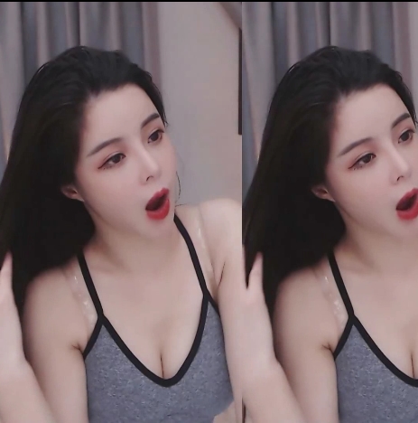 苏恩醉人舞蹈绝版合集:秀气大长腿旗袍性感,下载网红苏恩的精彩舞蹈作品