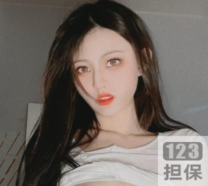 LUCKYYCXYHLXY烧包系列：极品妹子蜜臀玩具，让你心动不已