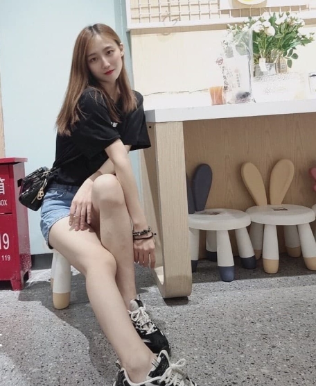 窥探校花私密:小晓玲拍摄的各大名校校花泄密合集百度盘上线