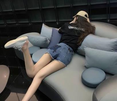 Kotc精选A4腰粉嫩女神，穿越时空的美丽，给你不一样的精彩视觉体验