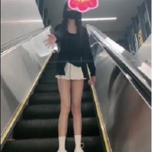 超A完美身材嫩妹Luna000室外多场景精彩视频资源