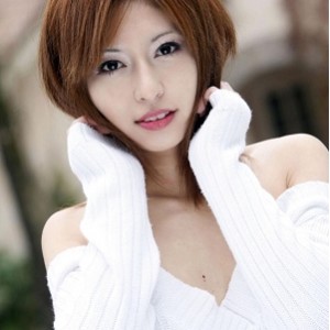 JVID出品：一字马游戏，双人受苦有多深！东京知名制片厂，本土美少女，原装原味，1集1.14G，乐趣无穷！