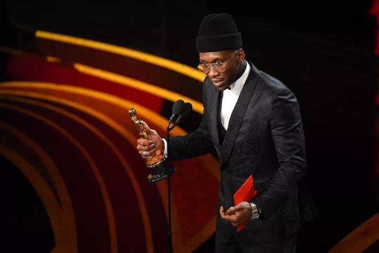 94届奥斯卡视频：50TB容量阿里云盘+延期卡，观看007无暇赴死、贝尔法斯特国王理查德、黑白魔女库伊拉等经典影片