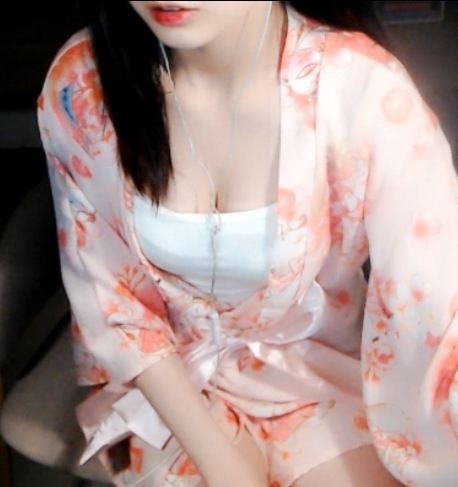 斗鱼花旦婉儿别闹:ASMR超高颜值顶级女神,最新完整合集60v-14.2G,稀缺18R级别福利,让你感受深深的陶醉感!