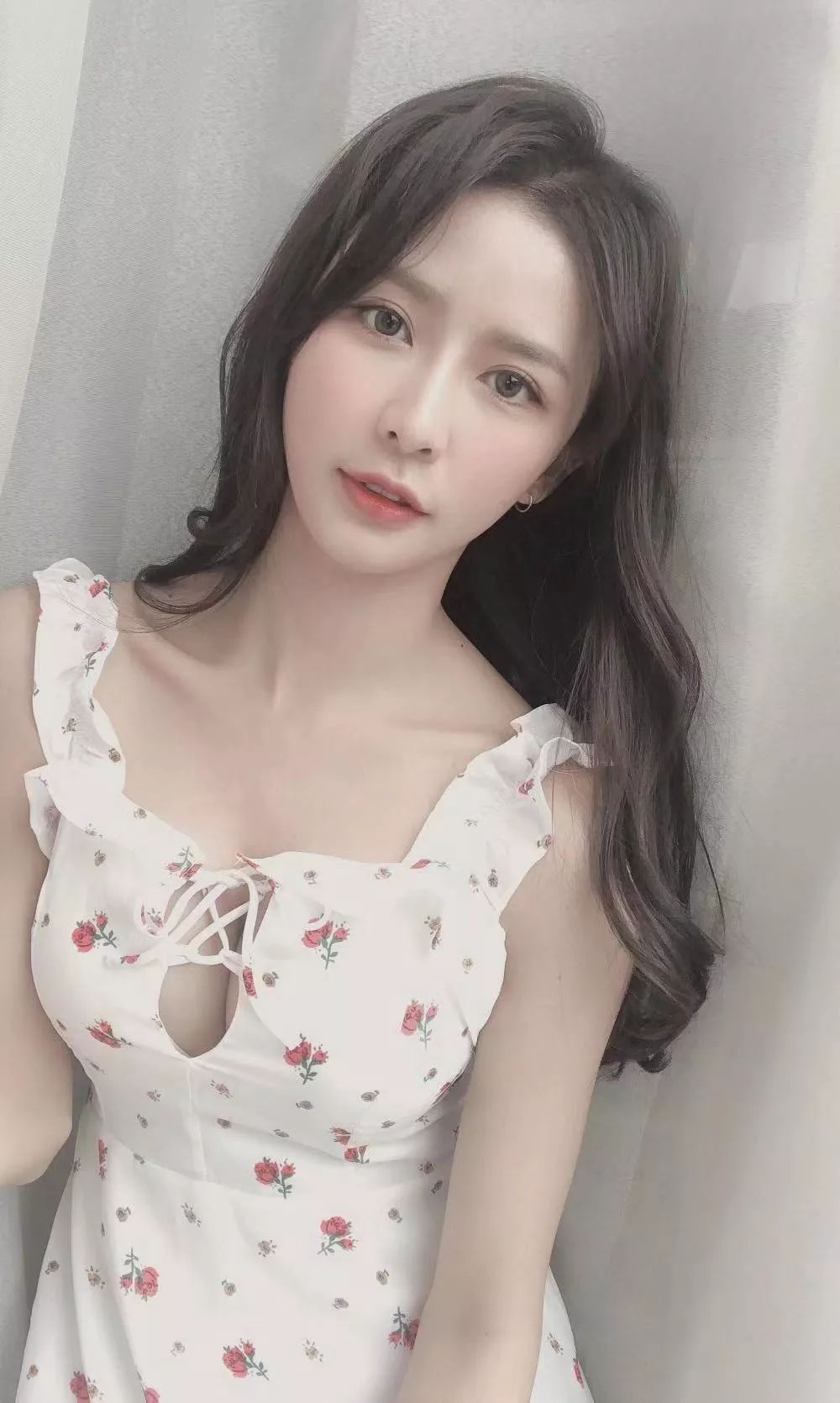 最新高颜值丰满女主播《你李姐》合集