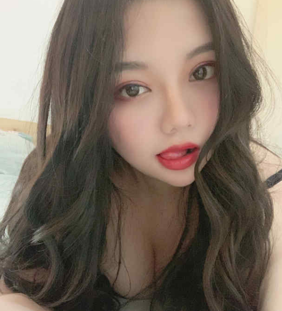 我司美女巨巨坦克车车集锦,看完我流口水。