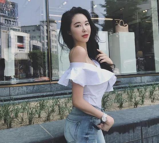 好身材小姐姐的好看视频,好有味道啊