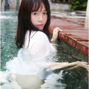 清纯小湿妹妮妮与土豪爸爸的成功会晤合集：五场真实亲情对话