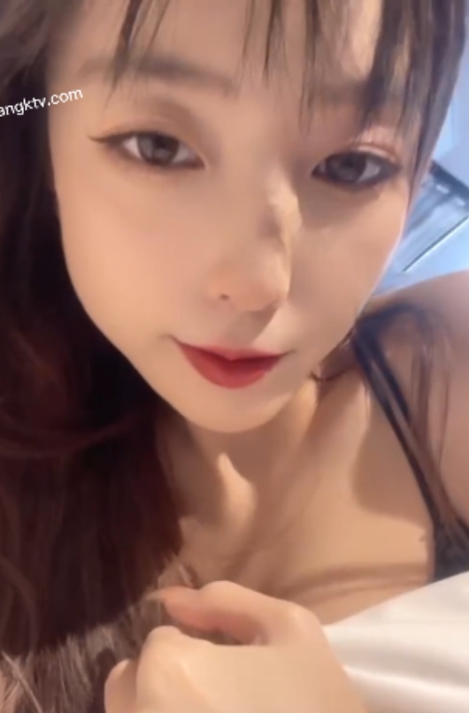 女神林星阑定制作品：5.49g视频尺度适中，百度搜索下载，新增1v1