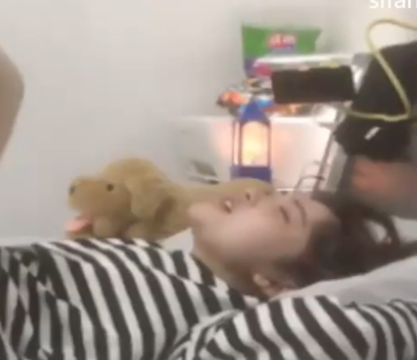 狮子座大神Walker与美女萌妹互动，63V+3.94G打粑粑合集