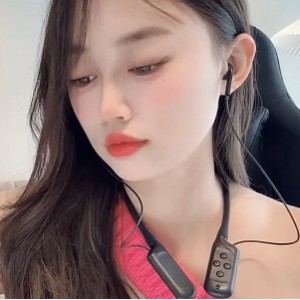 Anan_babe新资源震撼上贤妗童颜大罩杯5V+4G视频集锦，百度盘独家发布