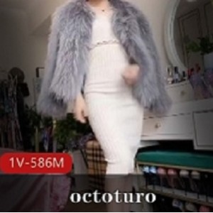 御姐风格主播肖潇，拥有128万粉丝，视频内容丰富多彩