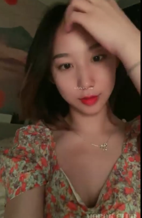 青春撩骚学生妹子与叔叔的闺房秘密1v+850m