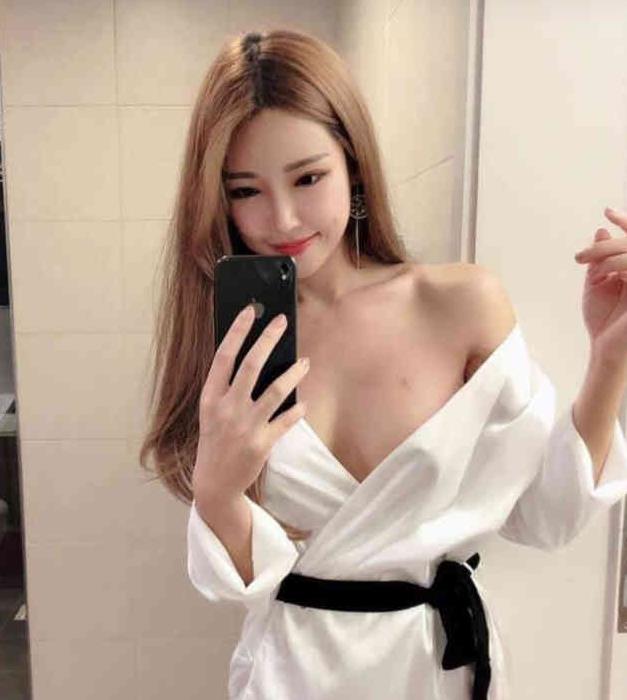 高颜值亚裔小妹子私密作品珍贵合集：1万四千张美图+1000多个短视频