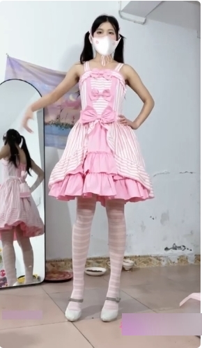 董香果舞合集,百度盘下载,解压码,不要错过!感受她的独特魅力和魅力,尽情回味无穷。赶紧下载这份极富诱惑力的视频合集,享受视听盛宴吧!视频大小/数量