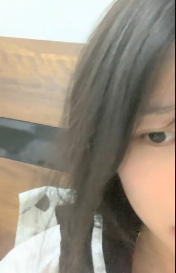 甜妹咕噜熊性感大长腿密码房放飞自我视频漏点剪辑收费29V+16.4G