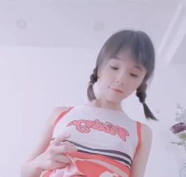 推特妹子自拍约粉丝L道具用嘴萝L，内部人员参与，精彩观看！