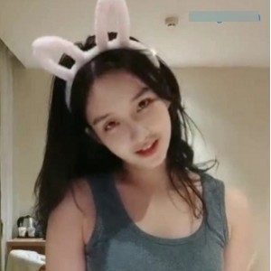 转载搬运双女神互玩1.8G百度盘